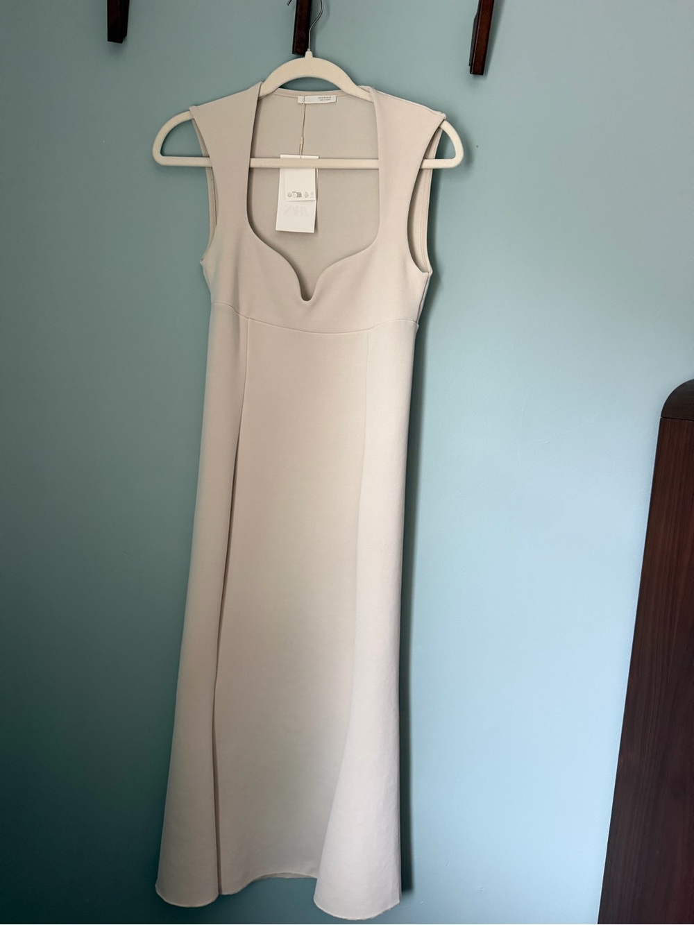 Zara Cream Sculpted Neckline Midi Dress